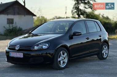 Хэтчбек Volkswagen Golf 2011 в Новой Ушице