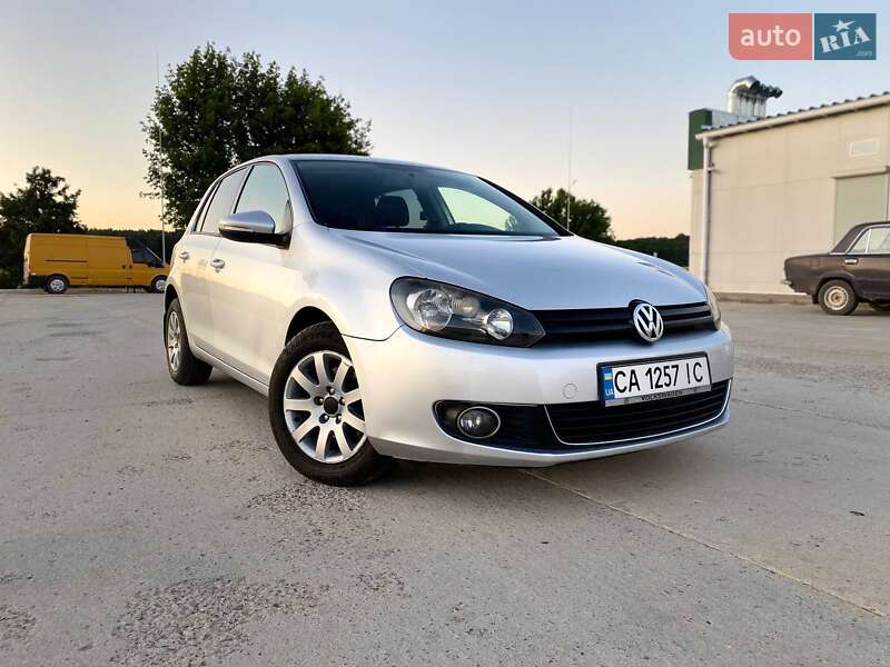 Хетчбек Volkswagen Golf 2009 в Монастирищеві