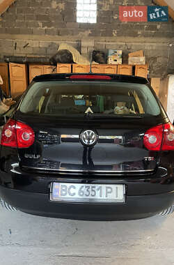Хетчбек Volkswagen Golf 2008 в Городку