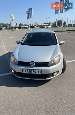 Хэтчбек Volkswagen Golf 2012 в Киеве