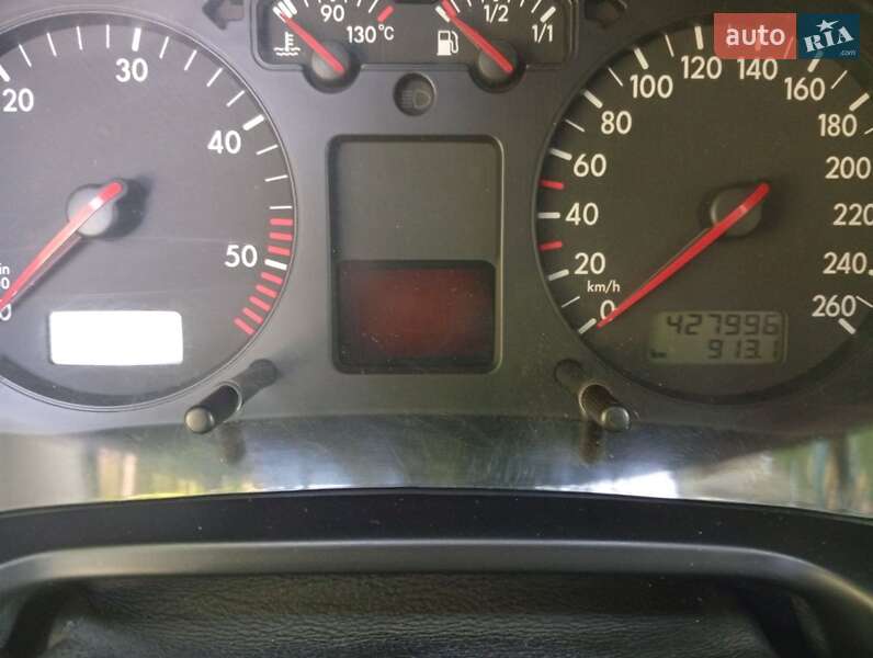 Універсал Volkswagen Golf 2001 в Хотині