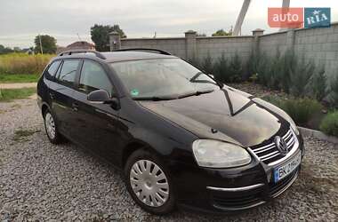 Универсал Volkswagen Golf 2009 в Ровно