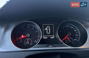 Хэтчбек Volkswagen Golf 2012 в Киеве