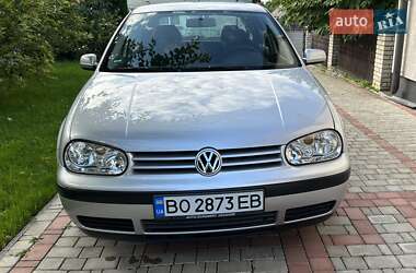 Хэтчбек Volkswagen Golf 2002 в Тернополе