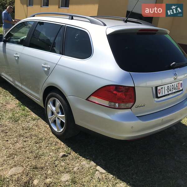 Універсал Volkswagen Golf 2009 в Хусті