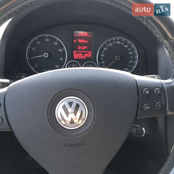 Універсал Volkswagen Golf 2009 в Хусті