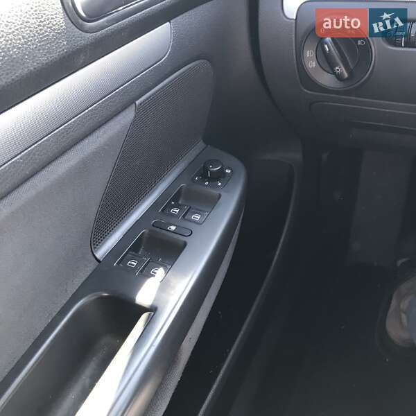 Універсал Volkswagen Golf 2009 в Хусті