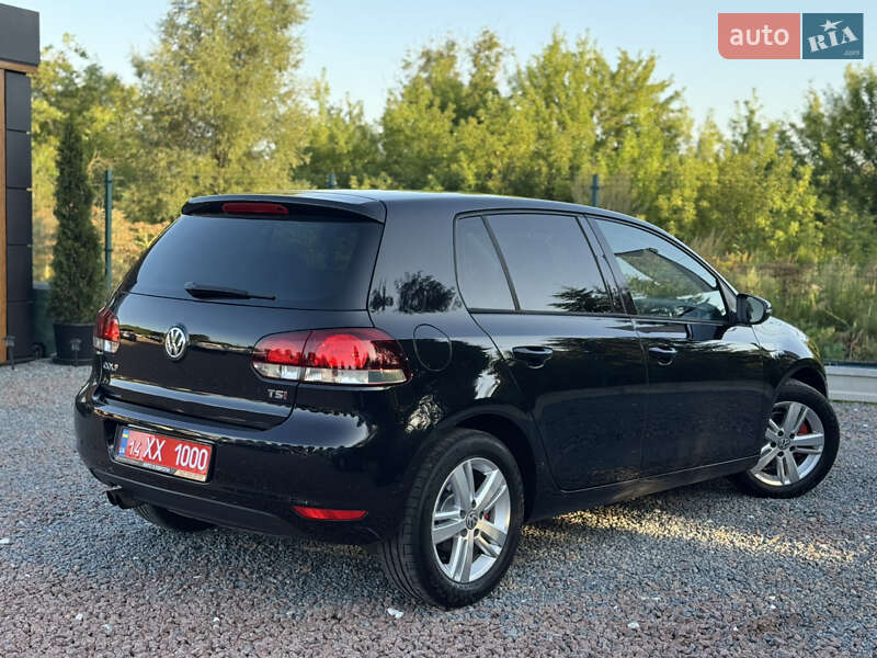 Хэтчбек Volkswagen Golf 2010 в Дрогобыче