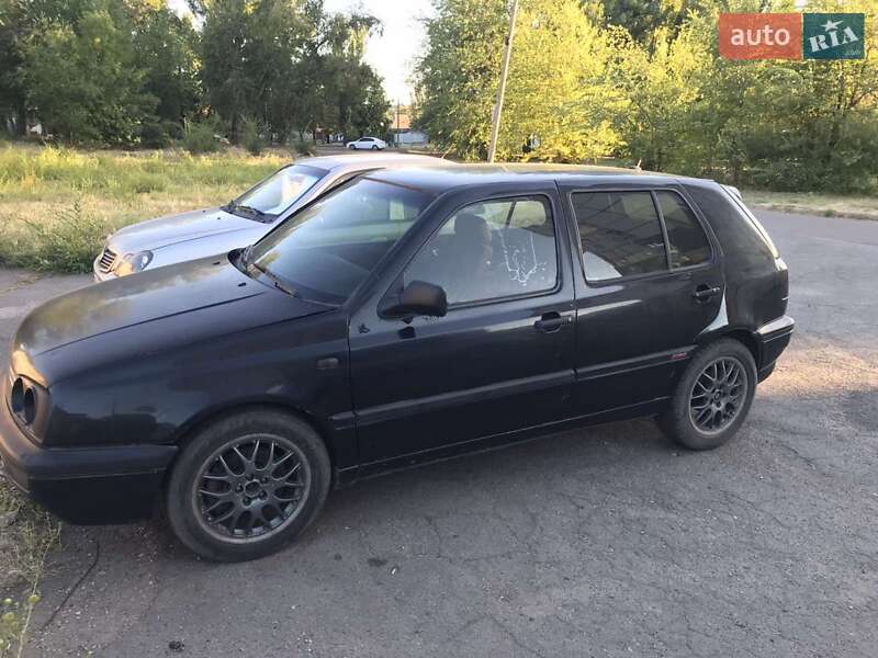 Хэтчбек Volkswagen Golf 1994 в Кривом Роге