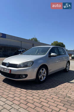 Хетчбек Volkswagen Golf 2010 в Мукачевому