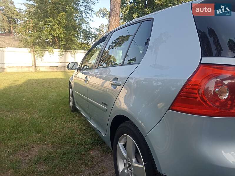 Хетчбек Volkswagen Golf 2007 в Бучі