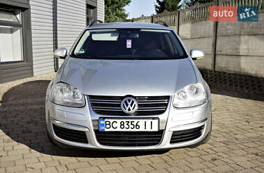 Универсал Volkswagen Golf 2008 в Мостиске