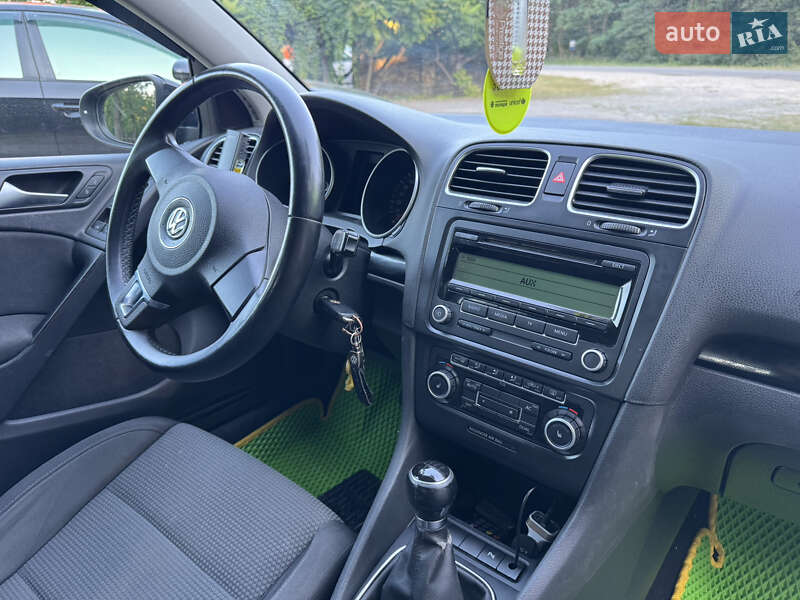 Хэтчбек Volkswagen Golf 2008 в Славуте