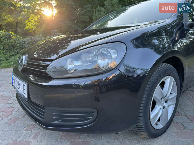 Хэтчбек Volkswagen Golf 2008 в Славуте