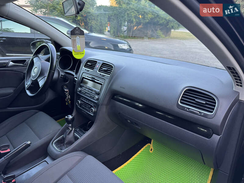 Хэтчбек Volkswagen Golf 2008 в Славуте