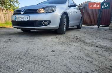 Хетчбек Volkswagen Golf 2011 в Олевську