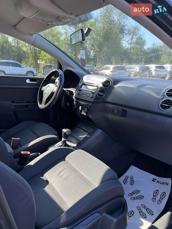 Хетчбек Volkswagen Golf 2005 в Черкасах