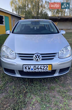 Хэтчбек Volkswagen Golf 2005 в Ямполе