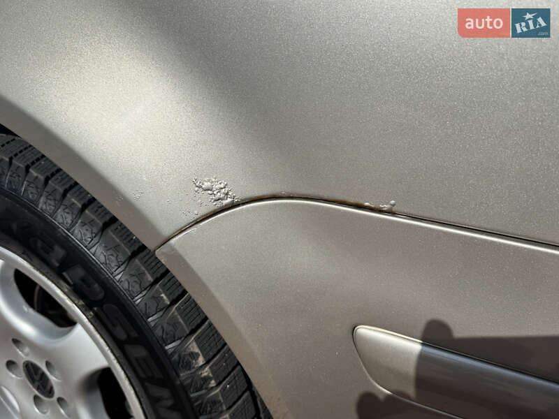 Універсал Volkswagen Golf 2005 в Вінниці