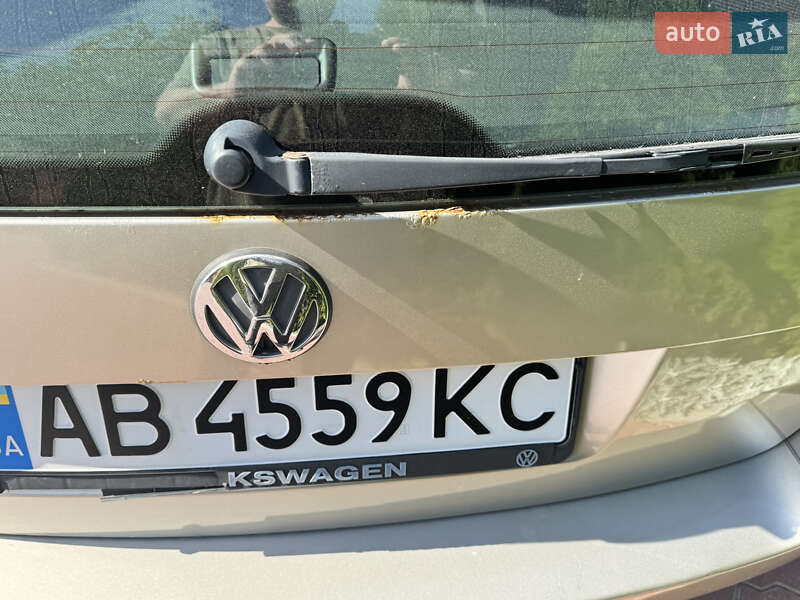 Універсал Volkswagen Golf 2005 в Вінниці
