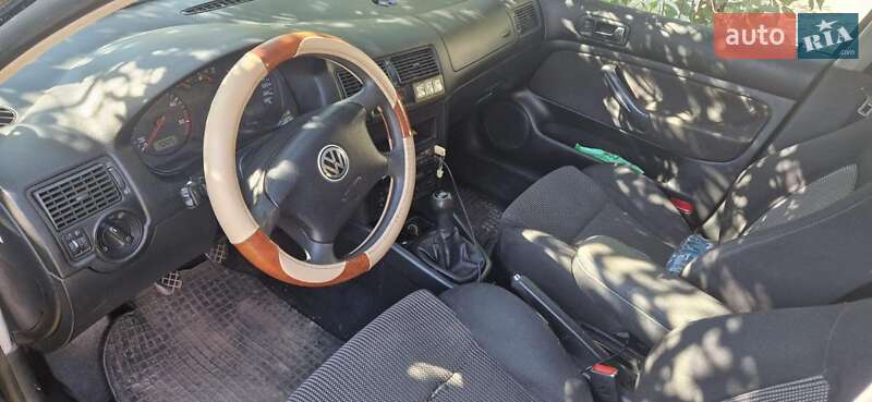 Универсал Volkswagen Golf 2000 в Харькове