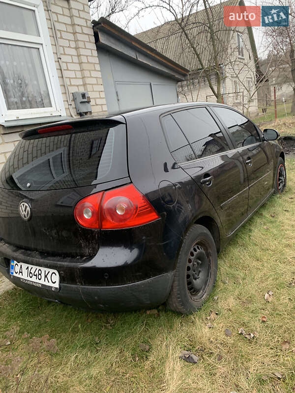 Хэтчбек Volkswagen Golf 2007 в Черкассах