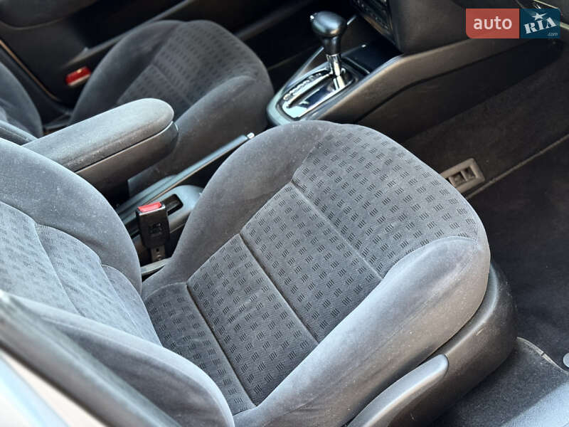 Хетчбек Volkswagen Golf 2001 в Вінниці