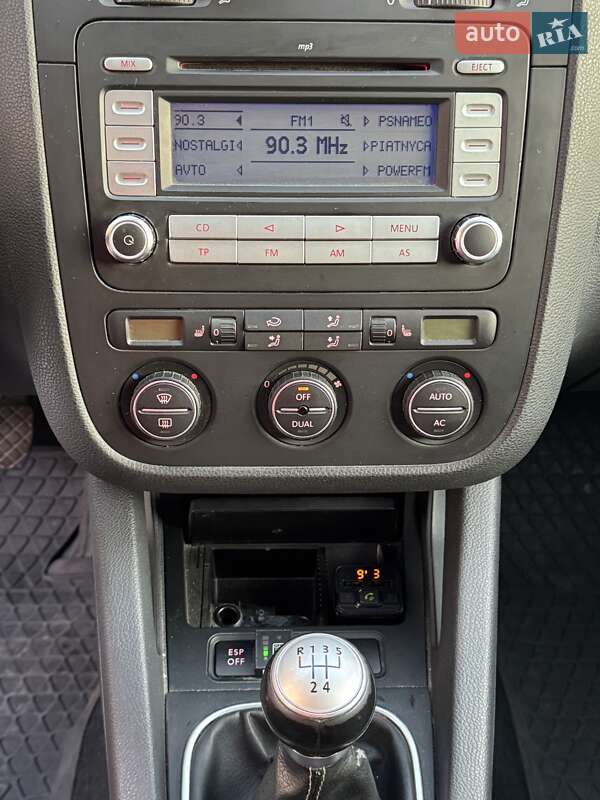 Хэтчбек Volkswagen Golf 2007 в Львове