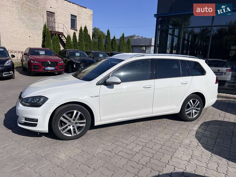 Універсал Volkswagen Golf 2014 в Нововолинську