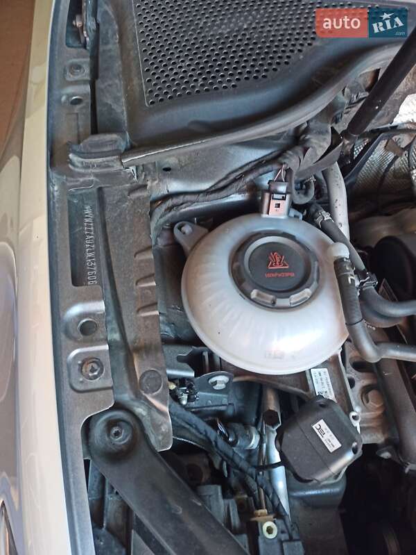 Хэтчбек Volkswagen Golf 2020 в Хмельницком