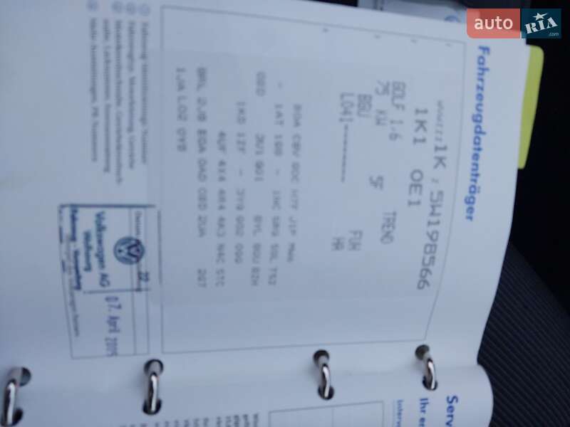 Хетчбек Volkswagen Golf 2005 в Сумах