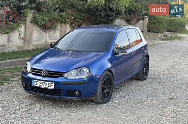 Хэтчбек Volkswagen Golf 2005 в Черновцах