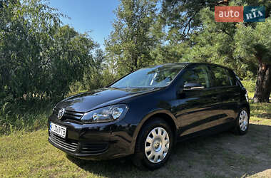 Хэтчбек Volkswagen Golf 2009 в Киеве