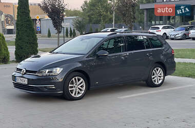Універсал Volkswagen Golf 2017 в Ужгороді
