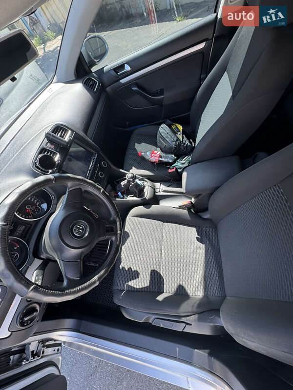 Універсал Volkswagen Golf 2011 в Кременчуці