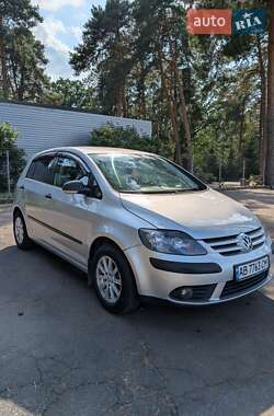 Хетчбек Volkswagen Golf 2006 в Вінниці