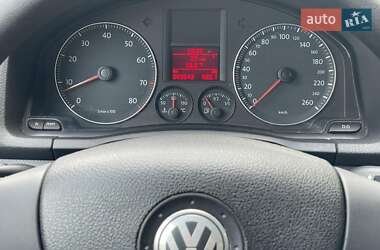 Хэтчбек Volkswagen Golf 2008 в Чернигове