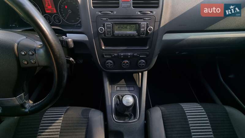 Хетчбек Volkswagen Golf 2008 в Подільську