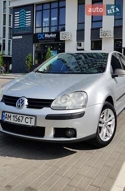 Хэтчбек Volkswagen Golf 2008 в Житомире