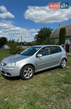 Хэтчбек Volkswagen Golf 2008 в Гадяче