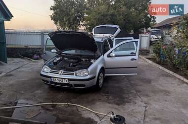 Універсал Volkswagen Golf 2005 в Києві