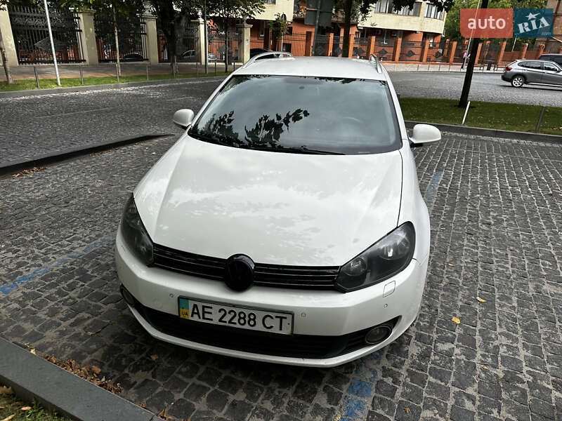 Универсал Volkswagen Golf 2011 в Днепре
