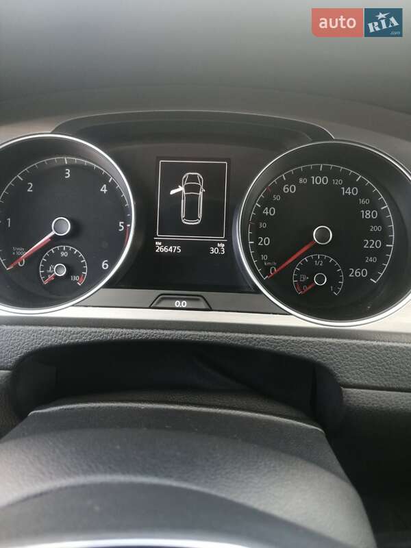 Универсал Volkswagen Golf 2014 в Коростене