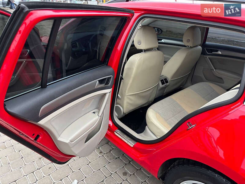 Універсал Volkswagen Golf 2015 в Білій Церкві