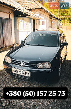 Универсал Volkswagen Golf 2000 в Сваляве