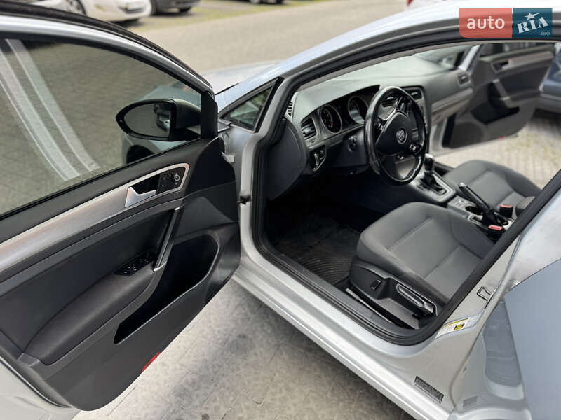 Универсал Volkswagen Golf 2016 в Львове фото 11 Универсал Volkswagen Golf 2016 в Львове