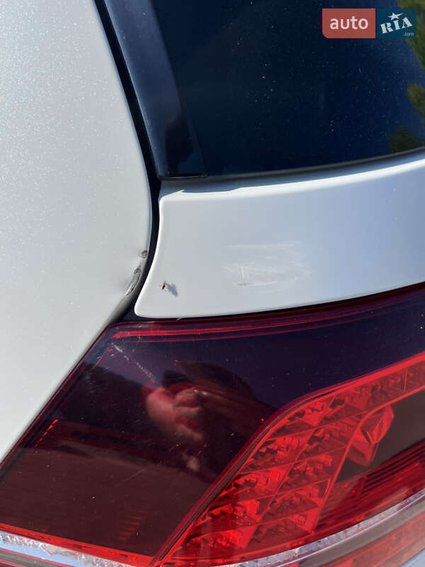 Хетчбек Volkswagen Golf 2015 в Києві