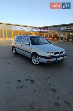 Хетчбек Volkswagen Golf 1994 в Ковелі