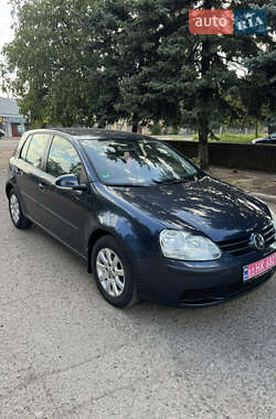 Хетчбек Volkswagen Golf 2006 в Вознесенську