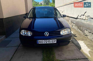 Хэтчбек Volkswagen Golf 2000 в Виноградове